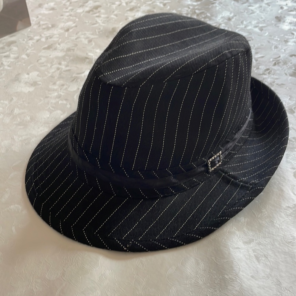 D&Y Black Fedora Hat. Pin Stripe Pattern. Buckle on side